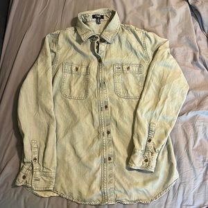 Ladies chambray long sleeve shirt size large